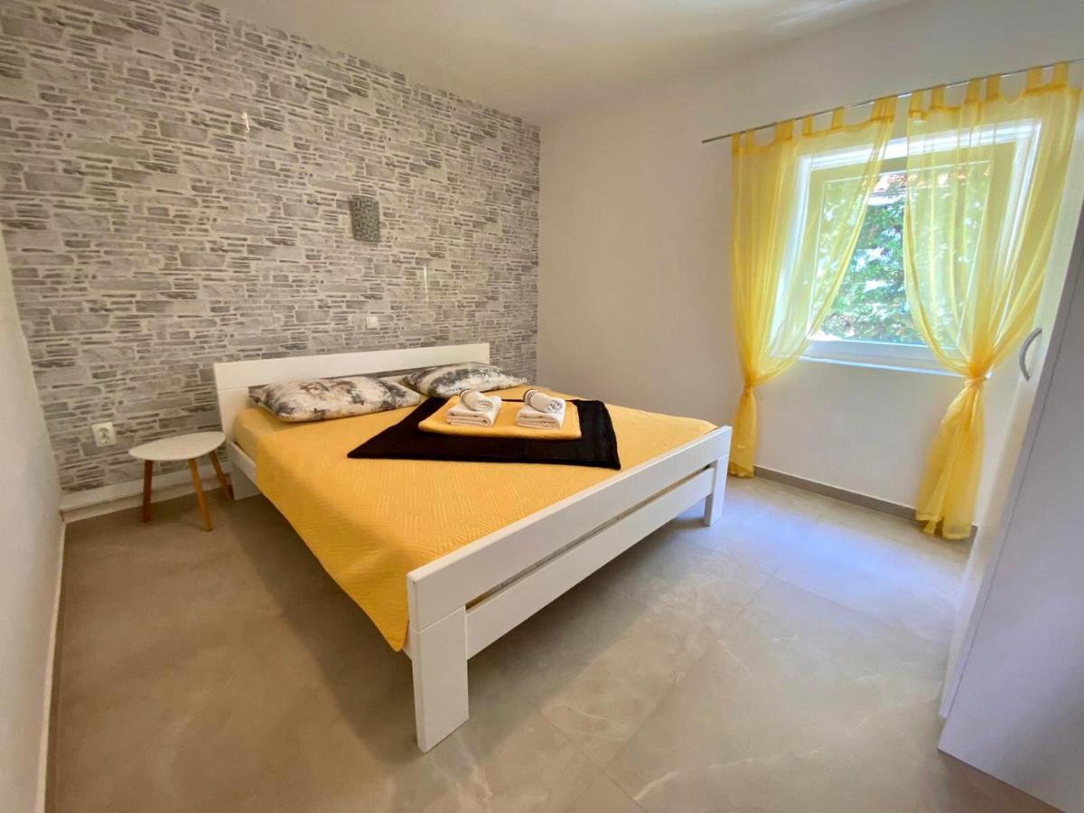 Apartments King - City Center Novaglia Esterno foto