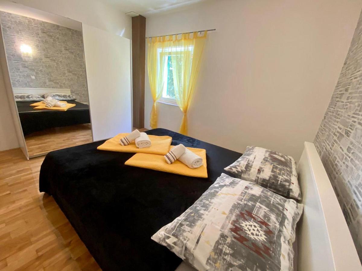 Apartments King - City Center Novaglia Esterno foto