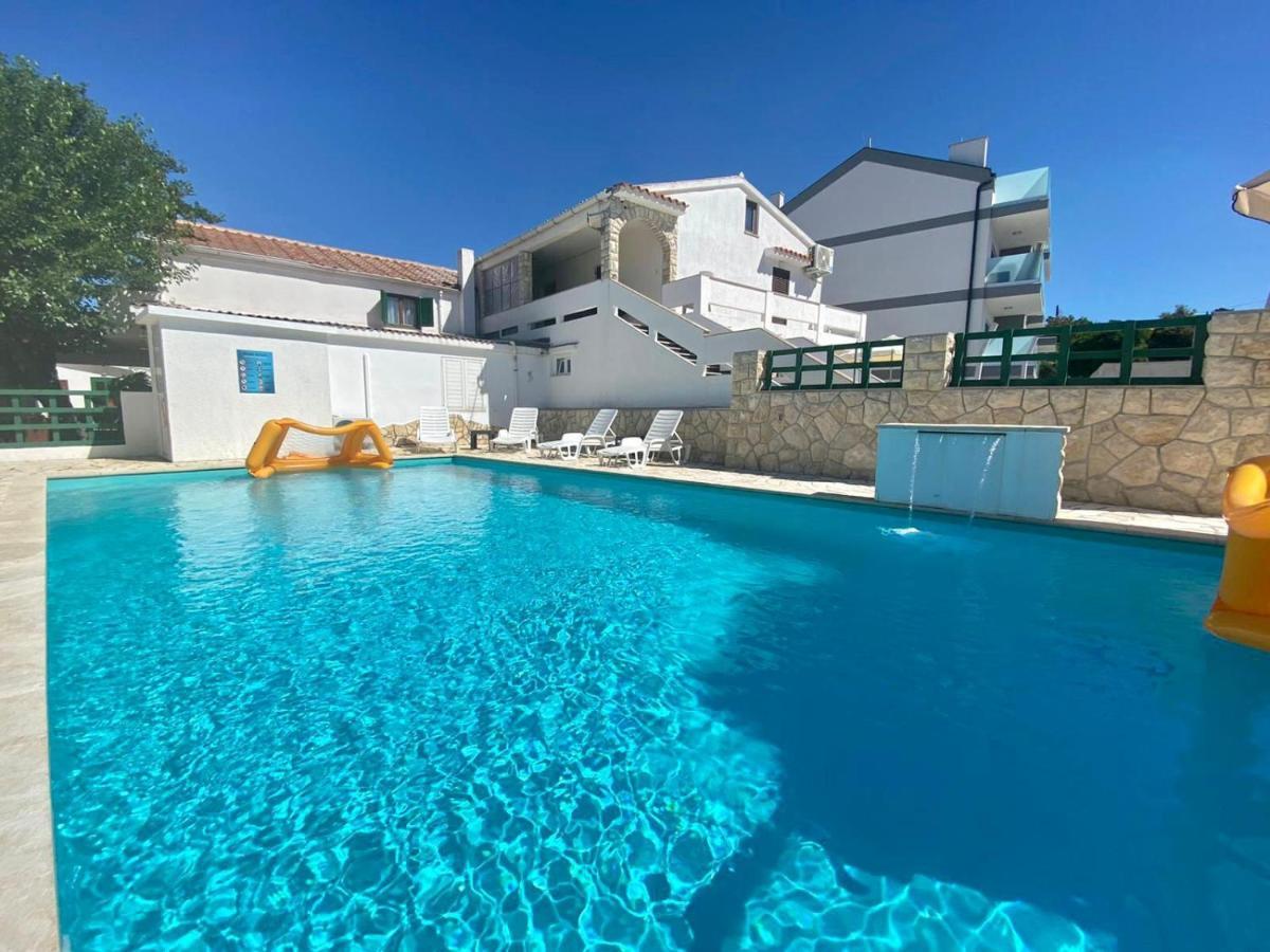 Apartments King - City Center Novaglia Esterno foto