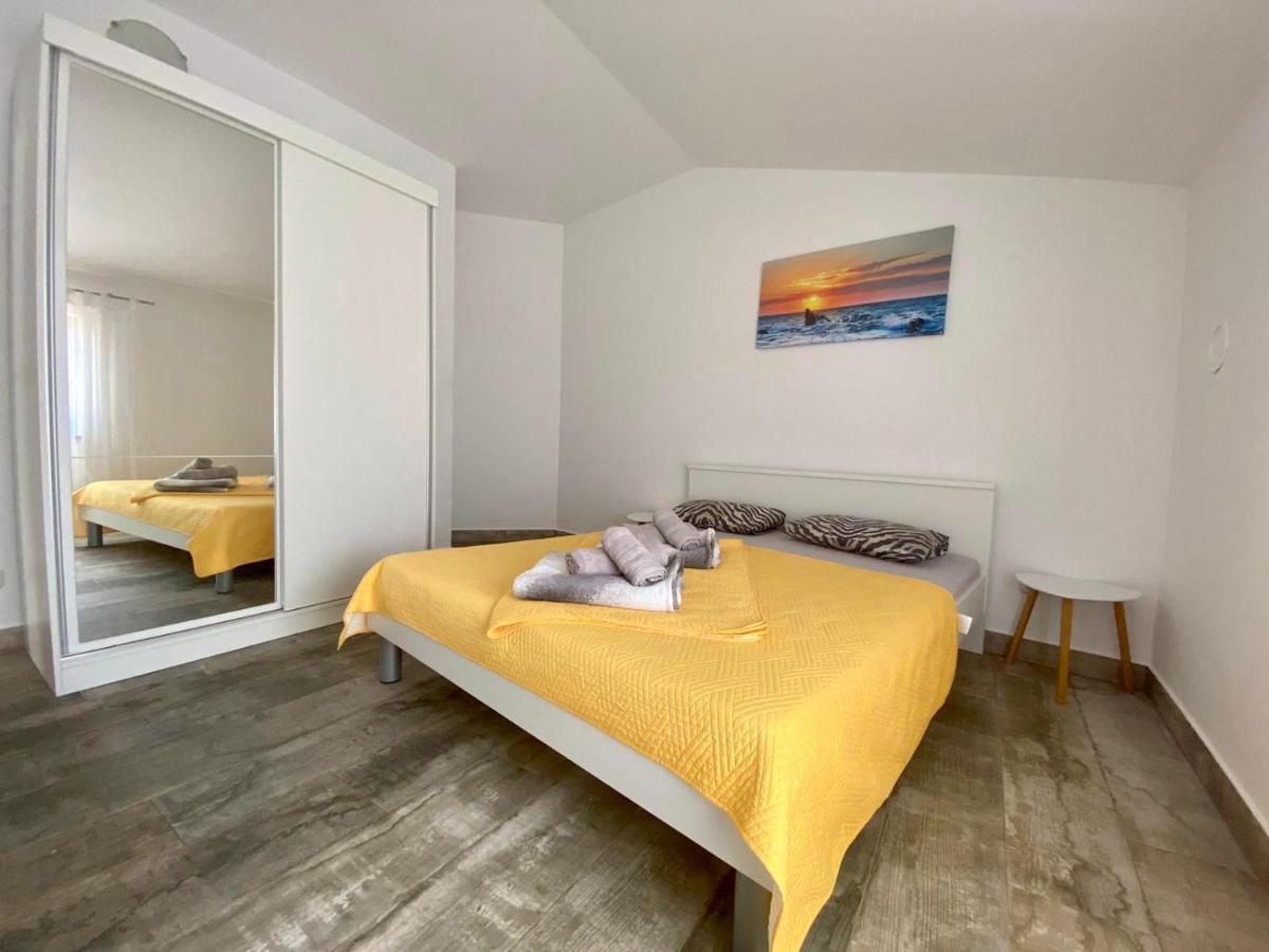 Apartments King - City Center Novaglia Esterno foto